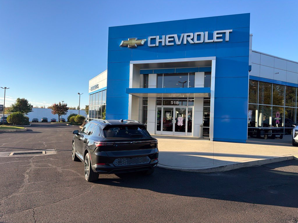 Certified 2024 Chevrolet Equinox EV RS AWD/4WD image 5