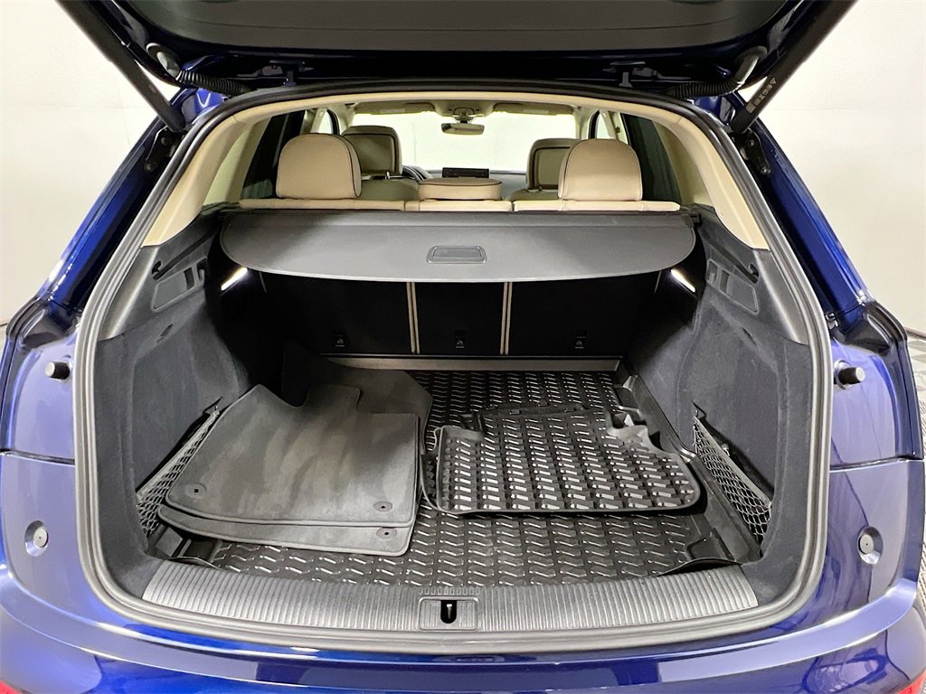 Used 2023 Audi Q5 2.0T Prestige w/ Prestige Package image 27