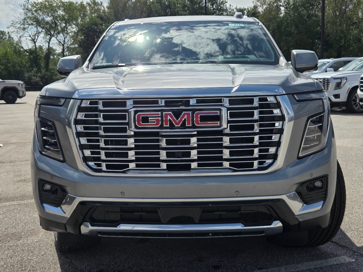 New 2026 GMC Yukon Denali w/ Denali Reserve Package AWD/4WD image 14
