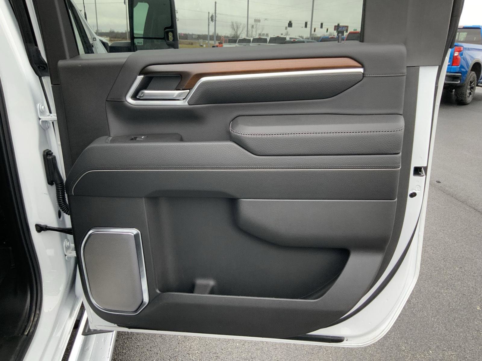 Used 2025 GMC Sierra 2500 Denali image 66