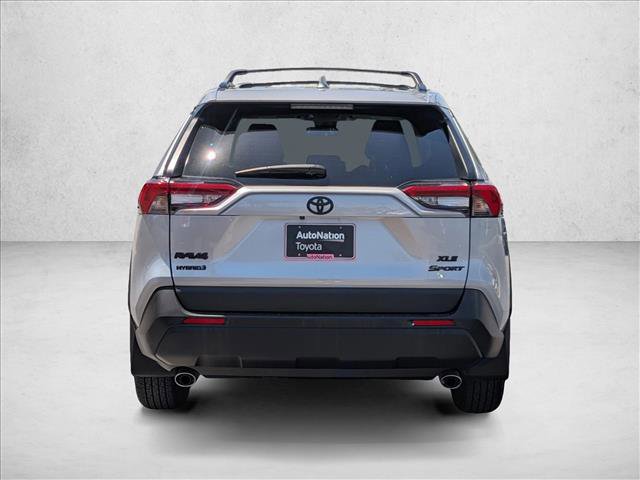 Used 2024 Toyota RAV4 XLE FWD image 7