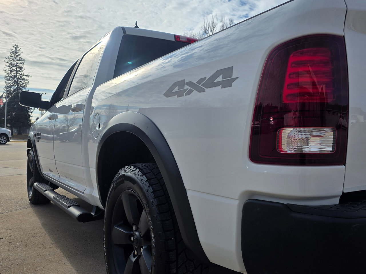 Used 2019 RAM 1500 Classic Warlock image 15