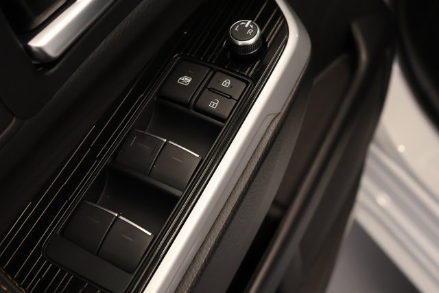 New 2026 Toyota Sienna XLE Woodland Edition AWD/4WD image 10
