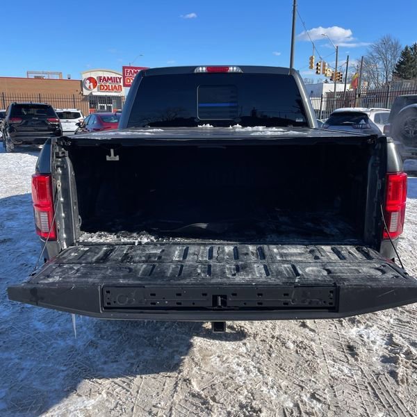 Used 2019 Ford F150 Platinum w/ Equipment Group 701A Luxury image 30