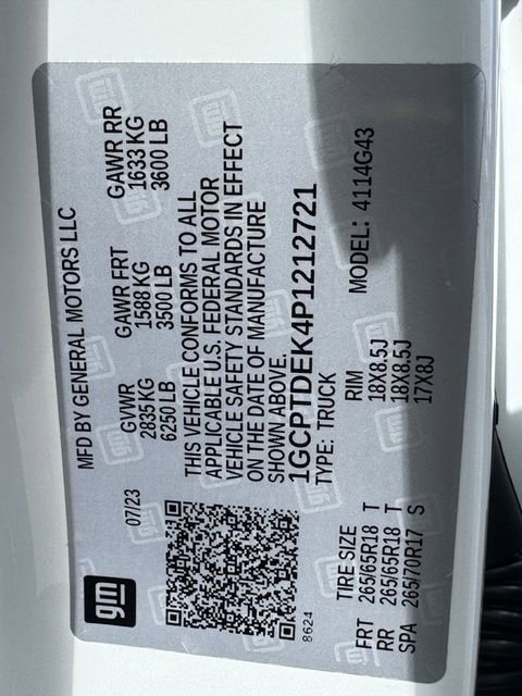 Used 2023 Chevrolet Colorado Z71 w/ Z71 Convenience Package 2 image 32