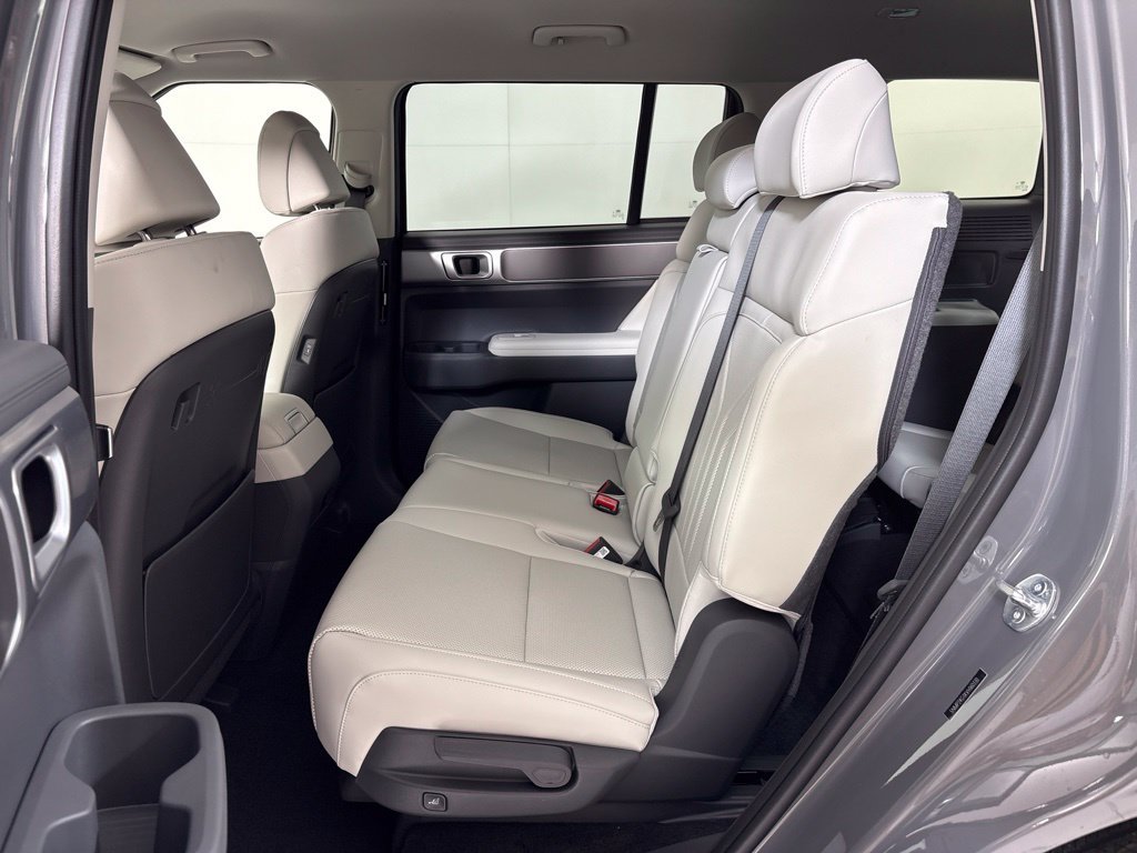 New 2027 Hyundai Santa Fe SEL FWD image 19