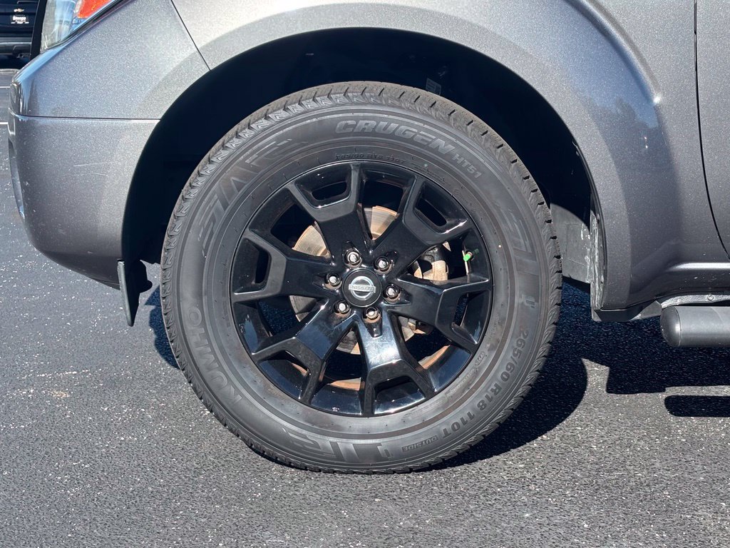 Used 2020 Nissan Frontier SV w/ Midnight Edition Floor Mats RWD image 9