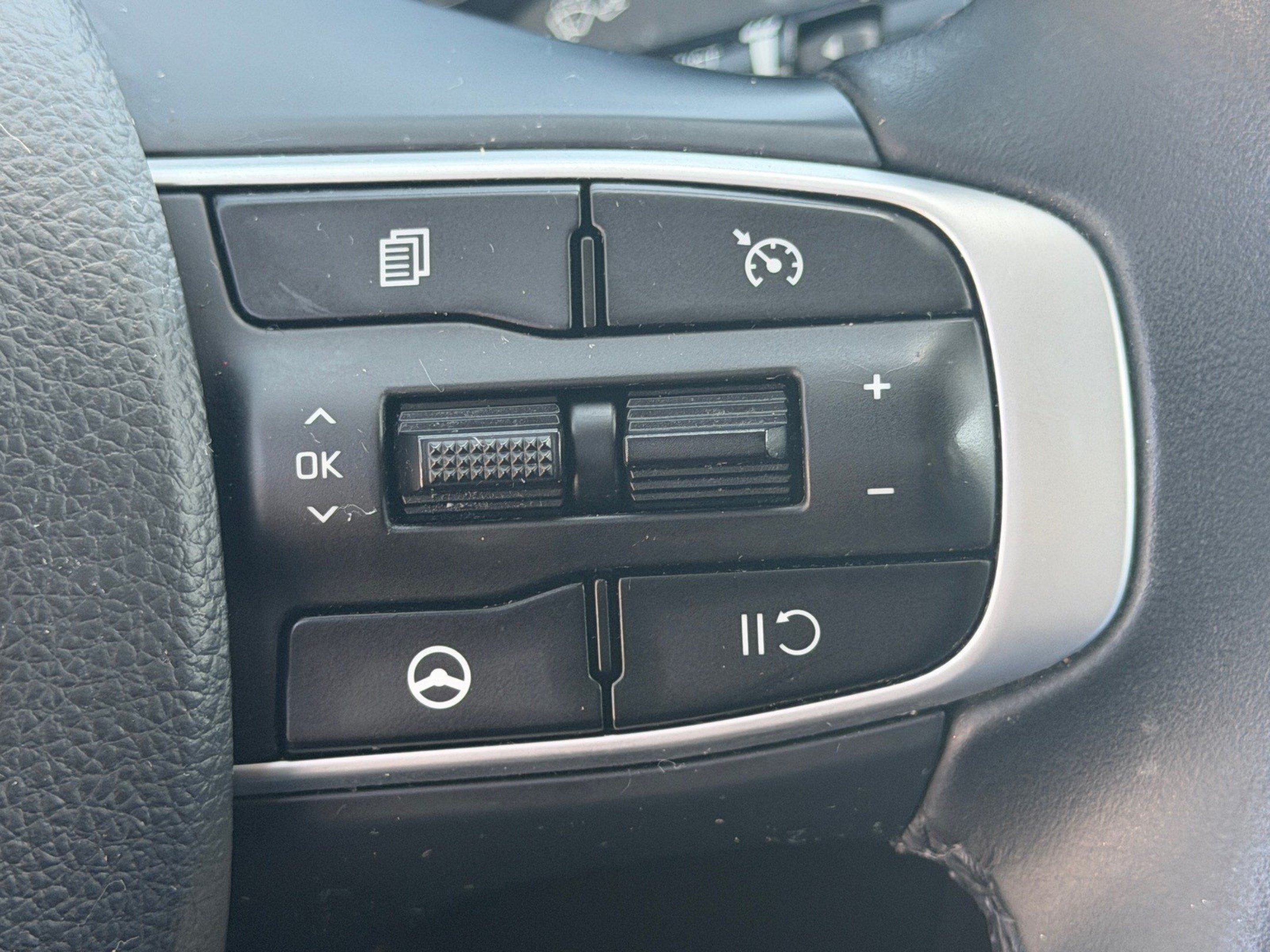 Certified 2023 Kia K5 EX FWD image 29