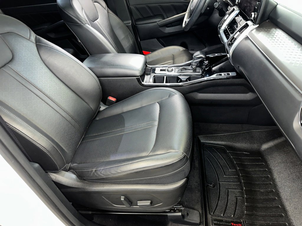 Used 2023 Kia Sorento SX image 33
