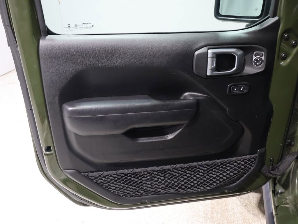 Used 2021 Jeep Wrangler Willys image 10