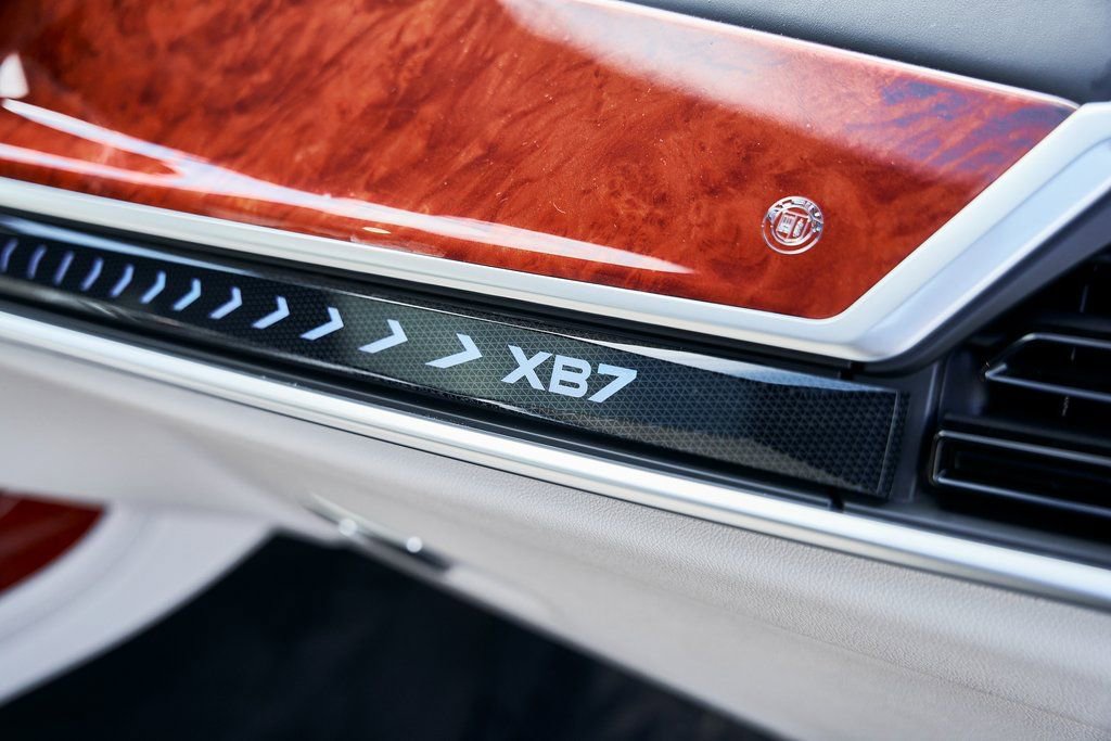 Used 2024 BMW ALPINA XB7 image 46