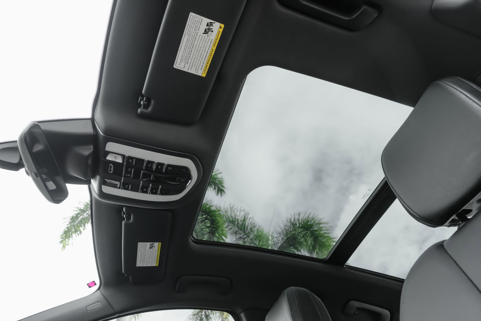 Used 2022 Porsche Macan image 21