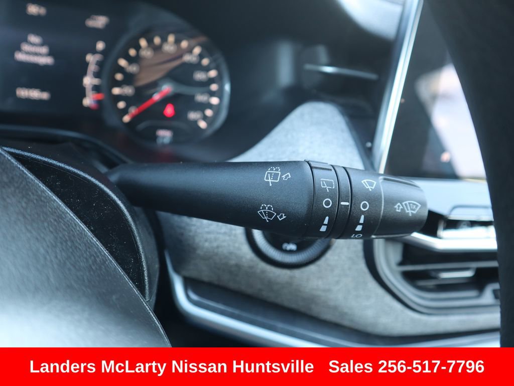 Used 2024 Jeep Compass Sport image 21