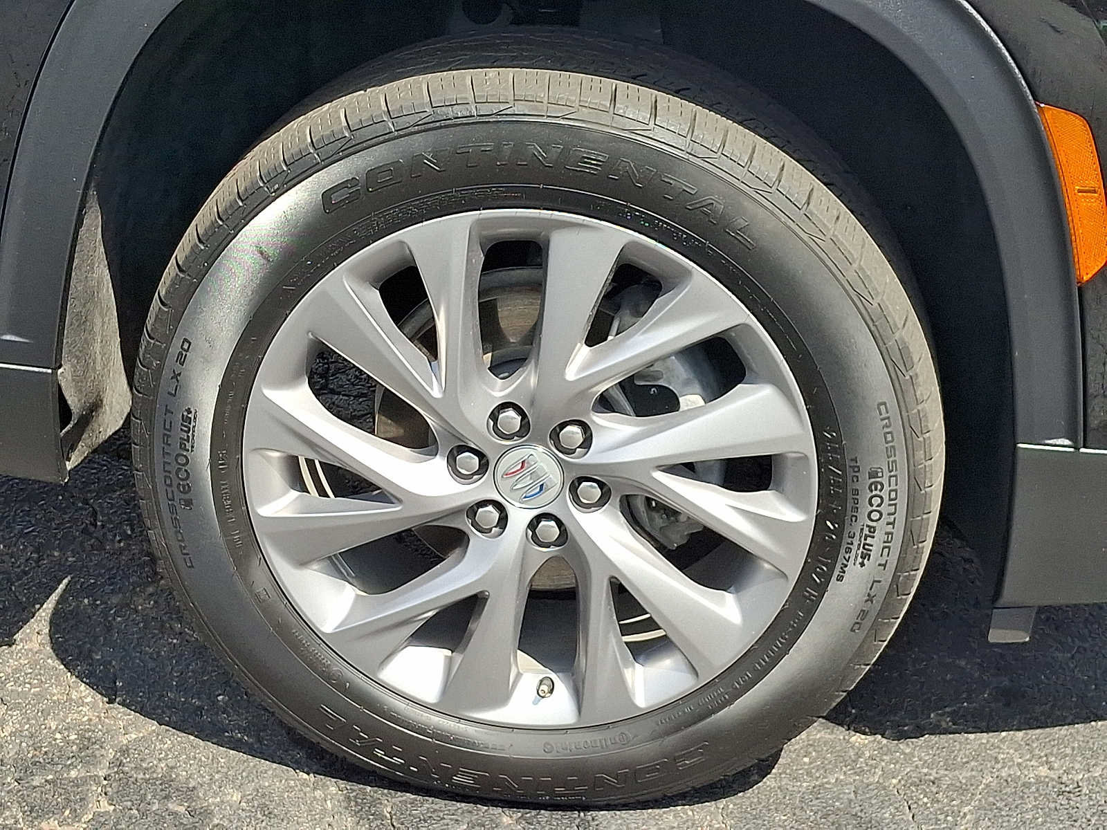 Used 2025 Buick Enclave Preferred AWD/4WD image 8