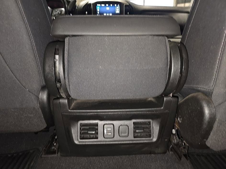 Used 2021 Chevrolet Silverado 1500 LT w/ Z71 Off-Road Package image 33