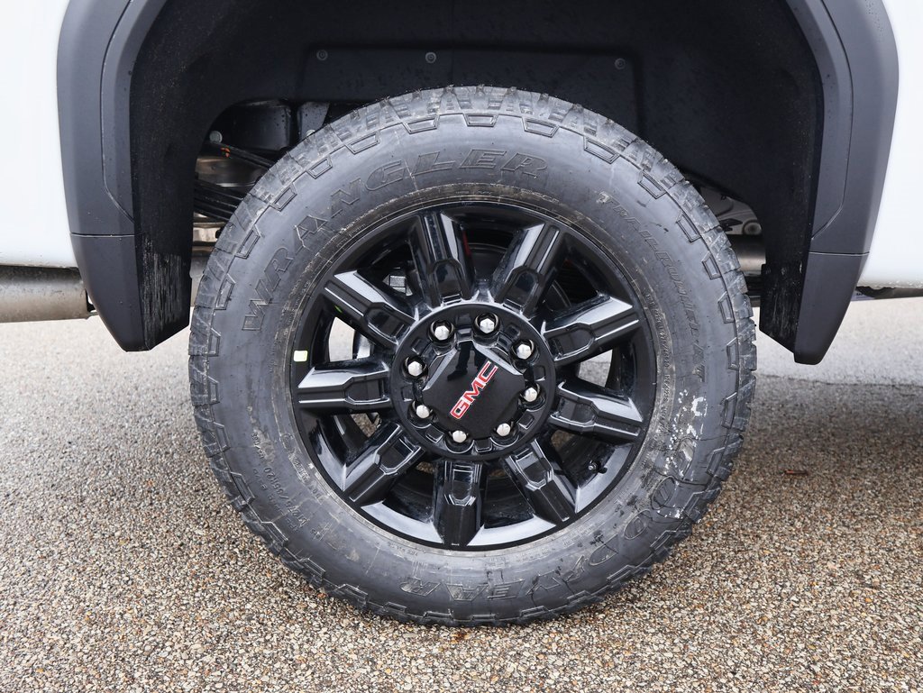 New 2026 GMC Sierra 3500 AT4 w/ AT4 Premium Plus Package image 35