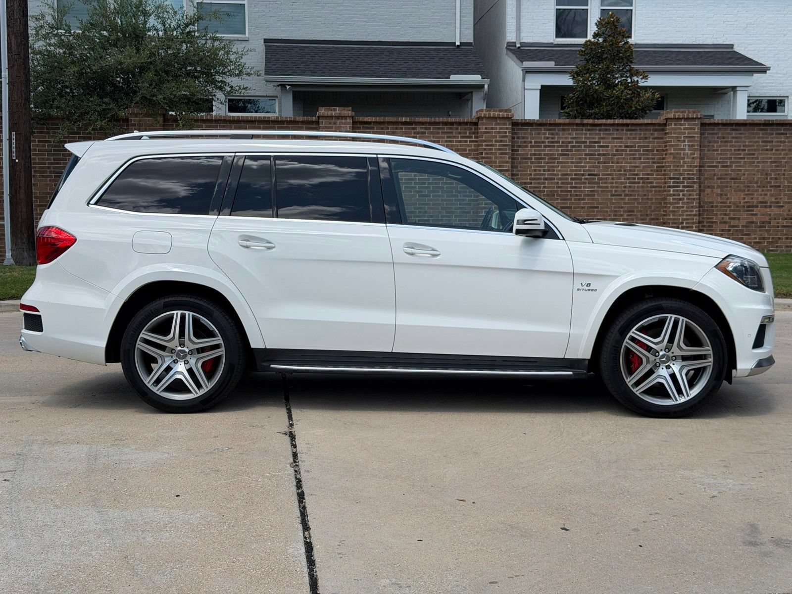 Used 2016 Mercedes-Benz GL 63 AMG 4MATIC image 13