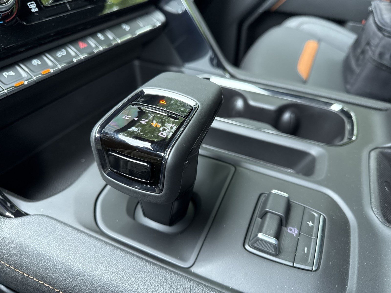 New 2026 GMC Sierra 1500 AT4 w/ AT4 Premium Package AWD/4WD image 19