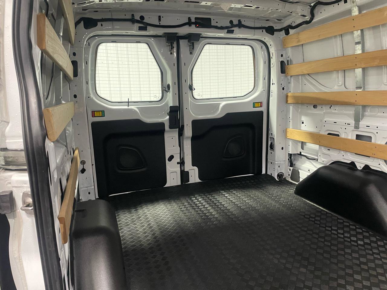 Used 2024 Ford Transit 250 XL w/ Exterior Upgrade Package image 22