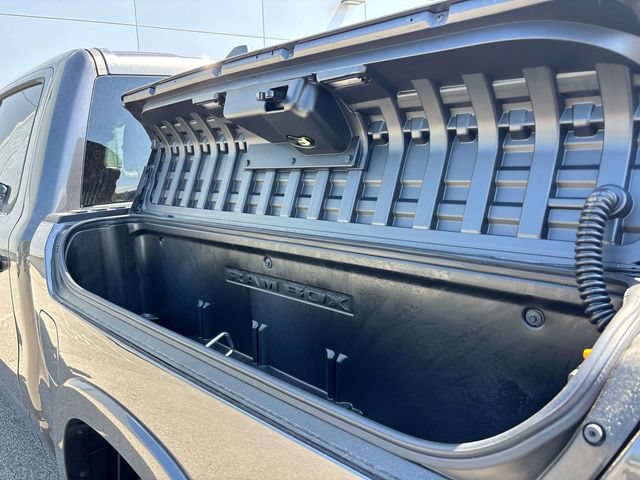 New 2026 RAM 1500 4x4 Crew Cab image 5