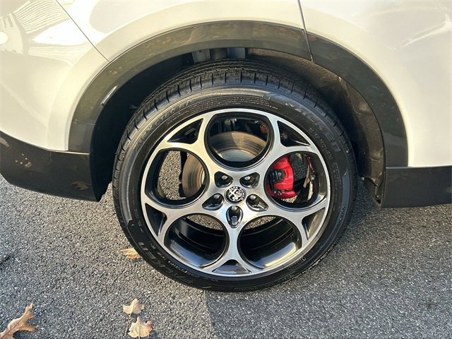 Used 2024 Alfa Romeo Tonale Veloce image 12