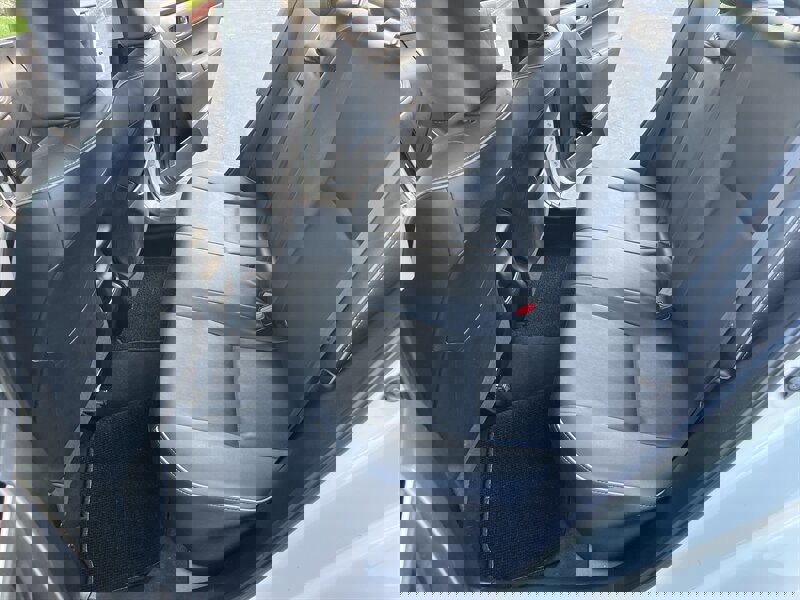 Used 2018 Toyota Corolla XLE w/ Carpet Mat Package (TMS) FWD image 29