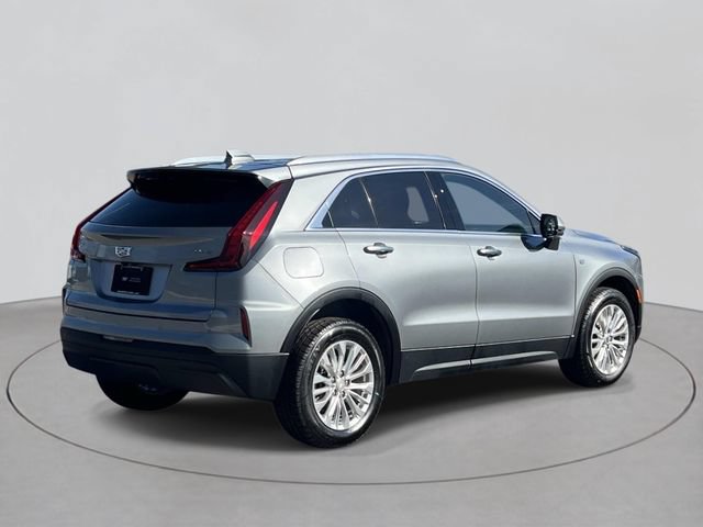 Certified 2024 Cadillac XT4 Luxury w/ Cold Weather Package AWD/4WD image 4