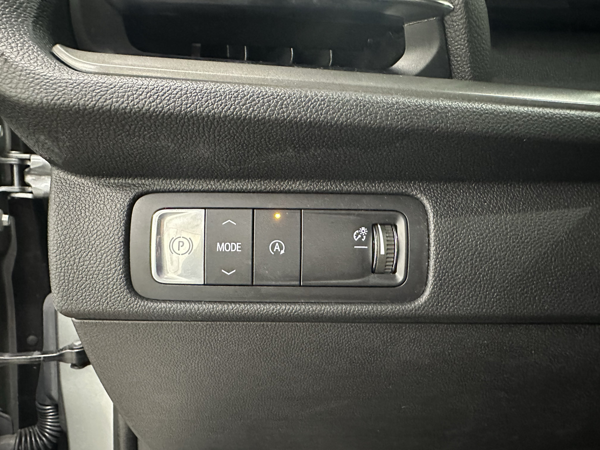 Certified 2026 Chevrolet Traverse LT w/ Driver Confidence Package FWD image 35