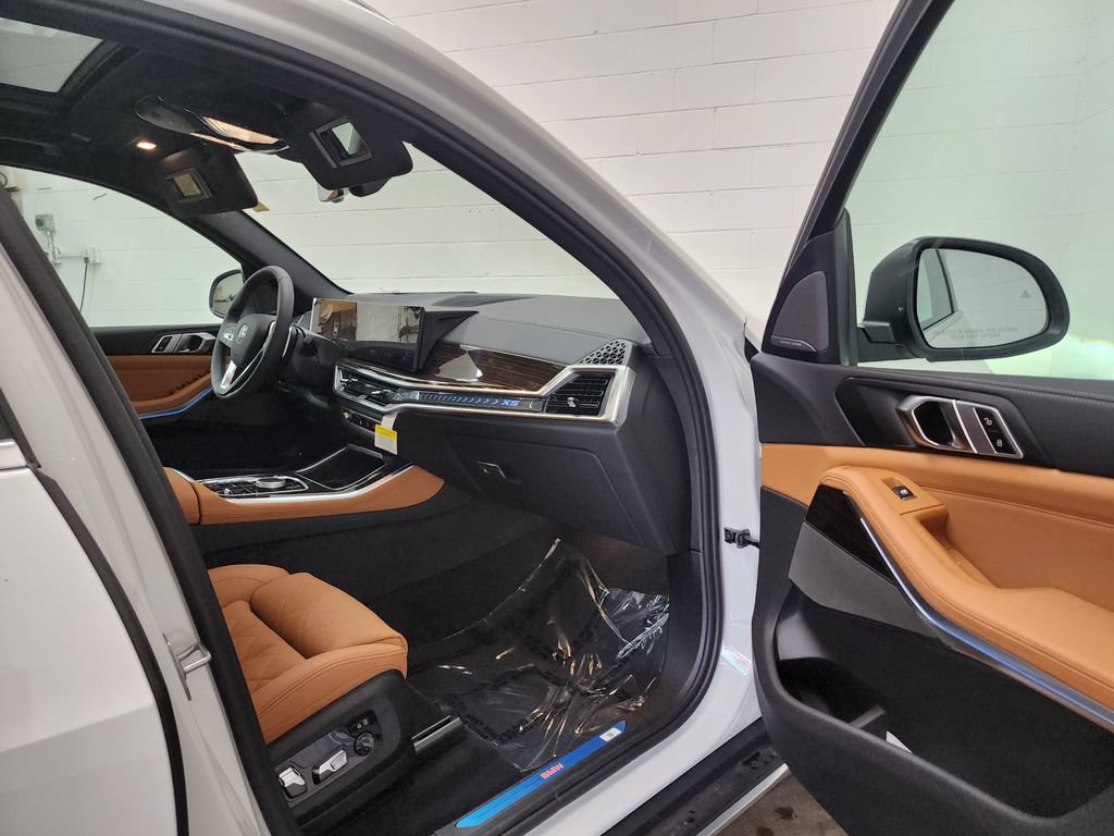 Used 2026 BMW X5 xDrive50e w/ Climate Comfort Package AWD/4WD image 36