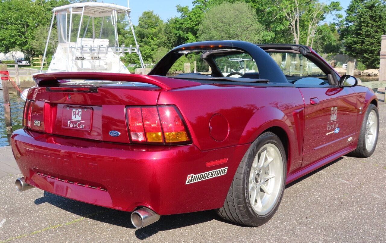 Used 1999 Ford Mustang Cobra RWD image 17