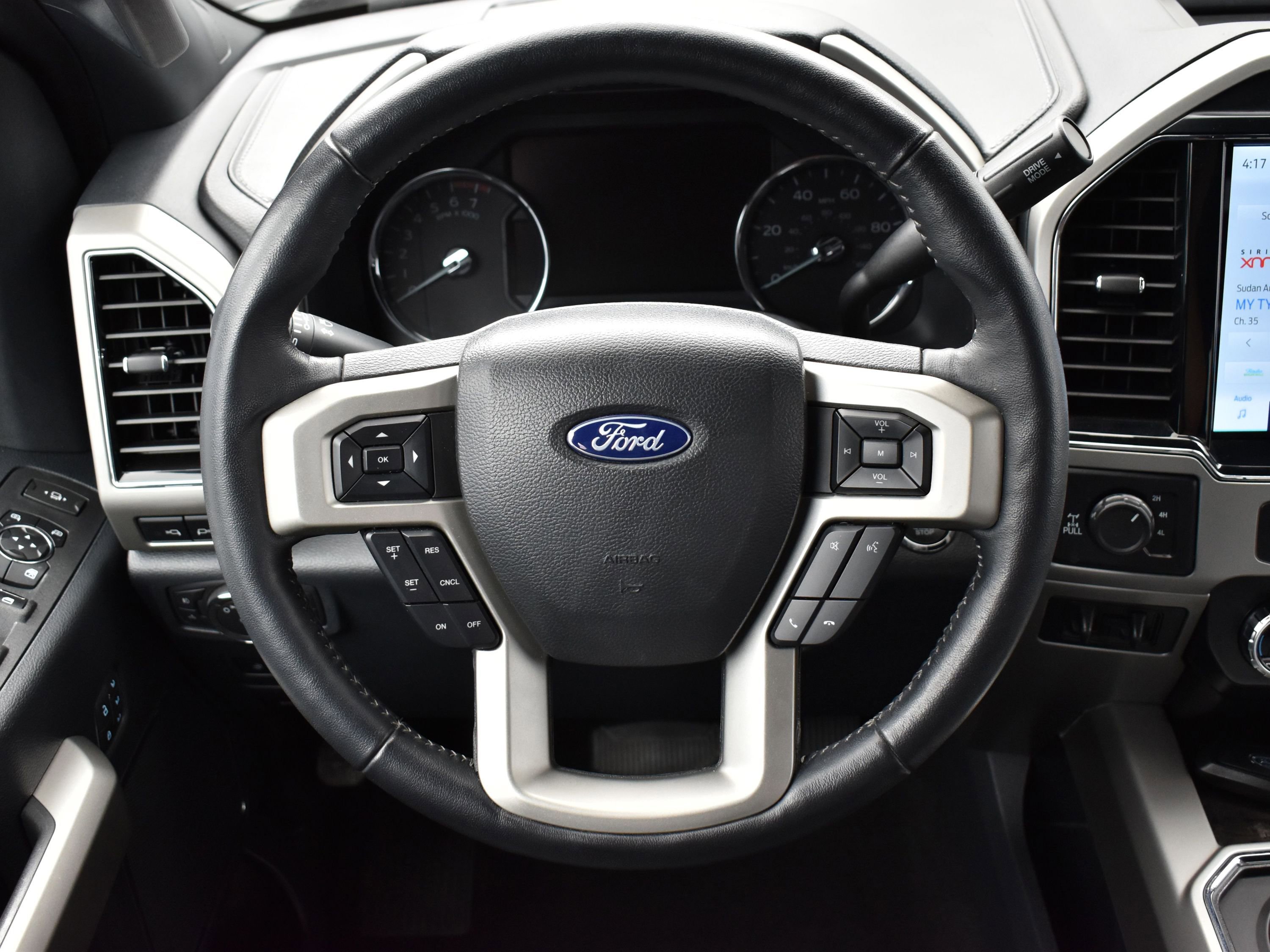 Used 2022 Ford F250 Lariat w/ Lariat Ultimate Package image 14