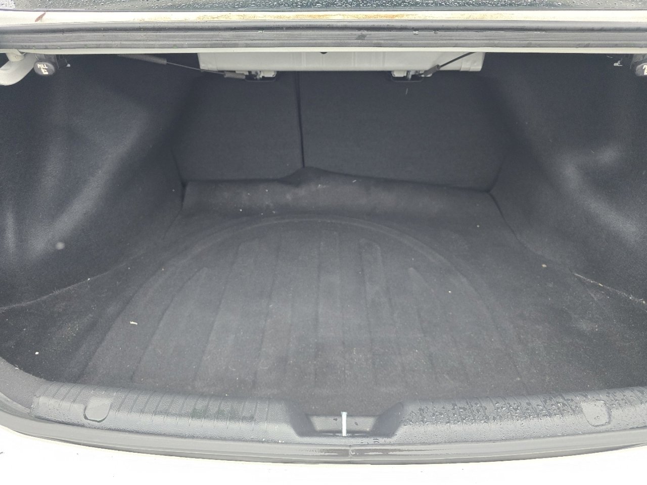 Used 2018 Kia Forte LX image 17