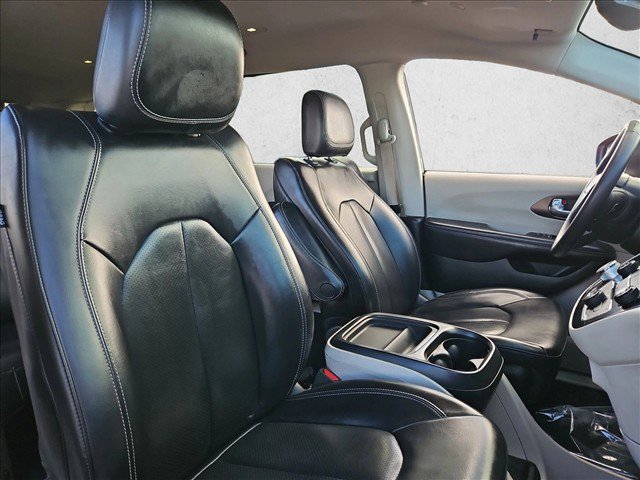 Used 2021 Chrysler Voyager Lxi FWD image 15