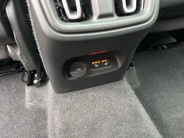 Certified 2023 Volvo XC40 B5 Plus w/ Climate Package image 14