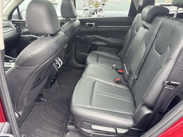 Used 2023 Kia Sorento S w/ Panoramic Sunroof Package FWD image 15