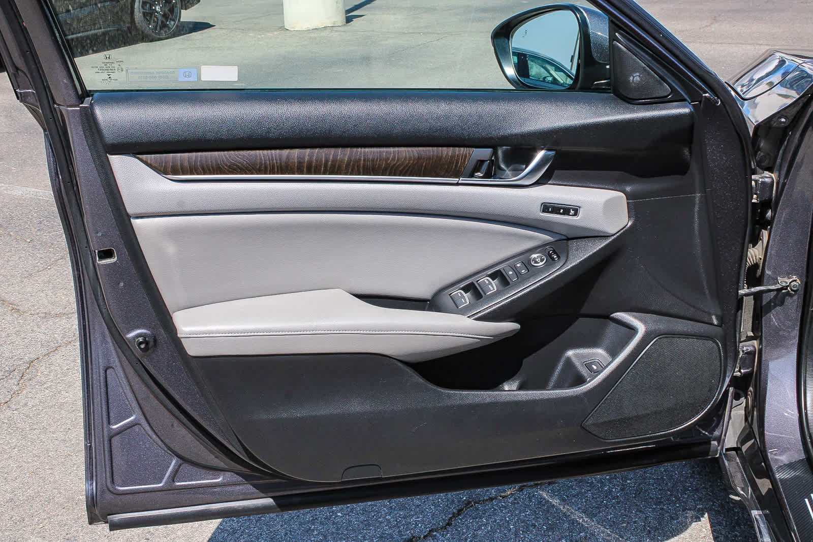 Certified 2018 Honda Accord EX-L image 21