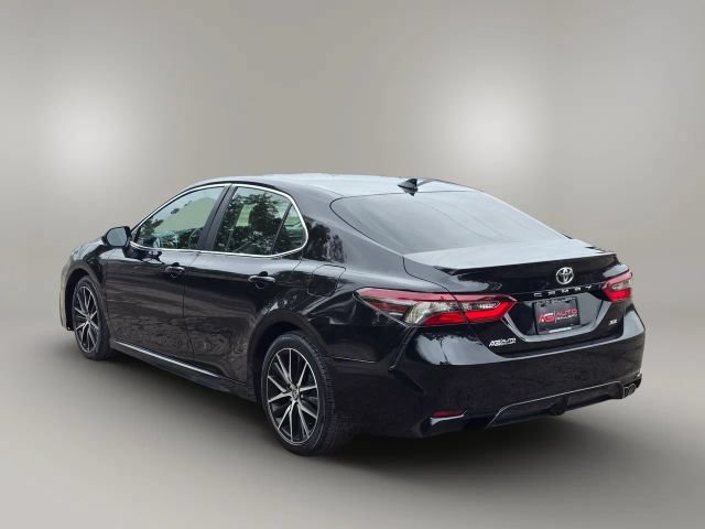 Used 2023 Toyota Camry SE FWD image 7