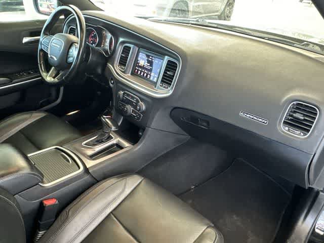 Used 2021 Dodge Charger SXT w/ Leather Interior Group RWD image 38