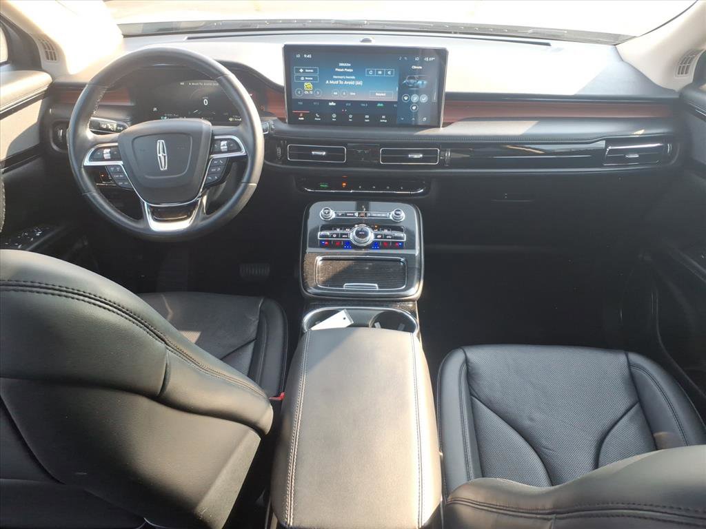 Used 2023 Lincoln Nautilus Reserve image 10