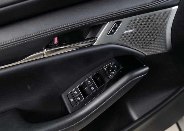 Used 2024 MAZDA MAZDA3 Hatchback w/Premium Plus Pkg image 27