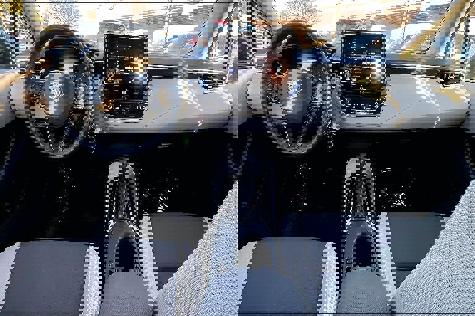 Used 2024 Toyota Corolla LE image 15