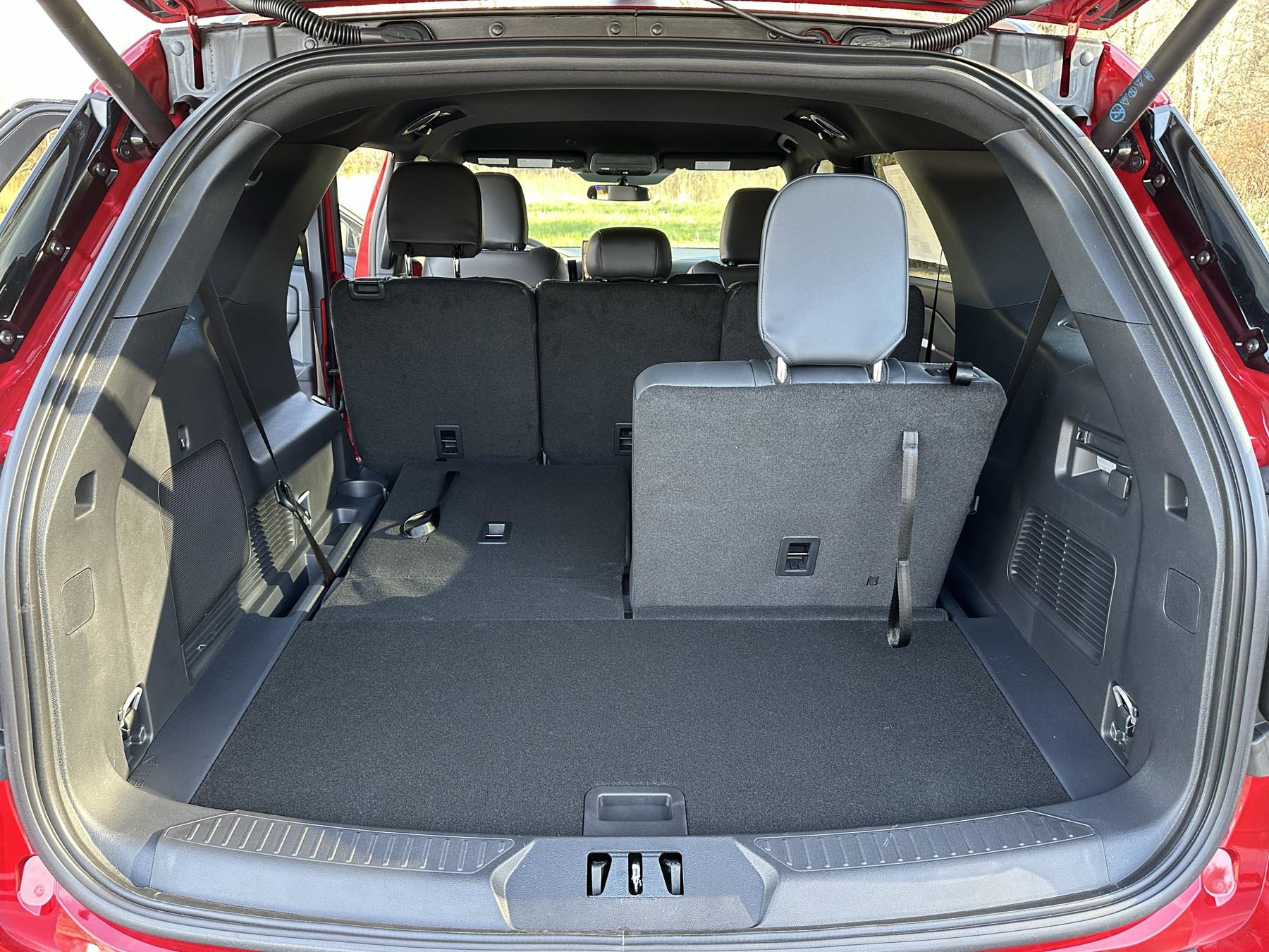 New 2026 Ford Explorer ST-Line w/ ST-Line Street Pack image 38