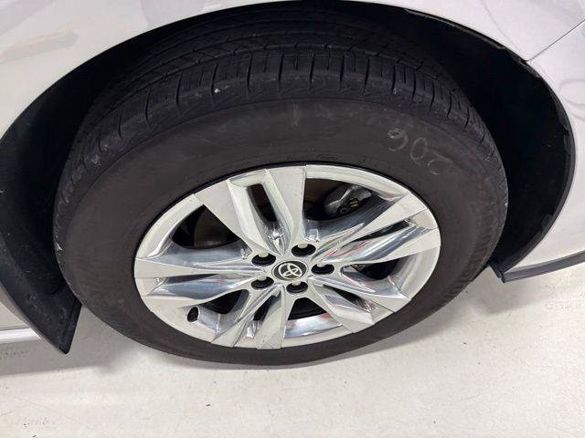 Certified 2025 Toyota Sienna XLE w/ XLE Plus Package AWD/4WD image 10