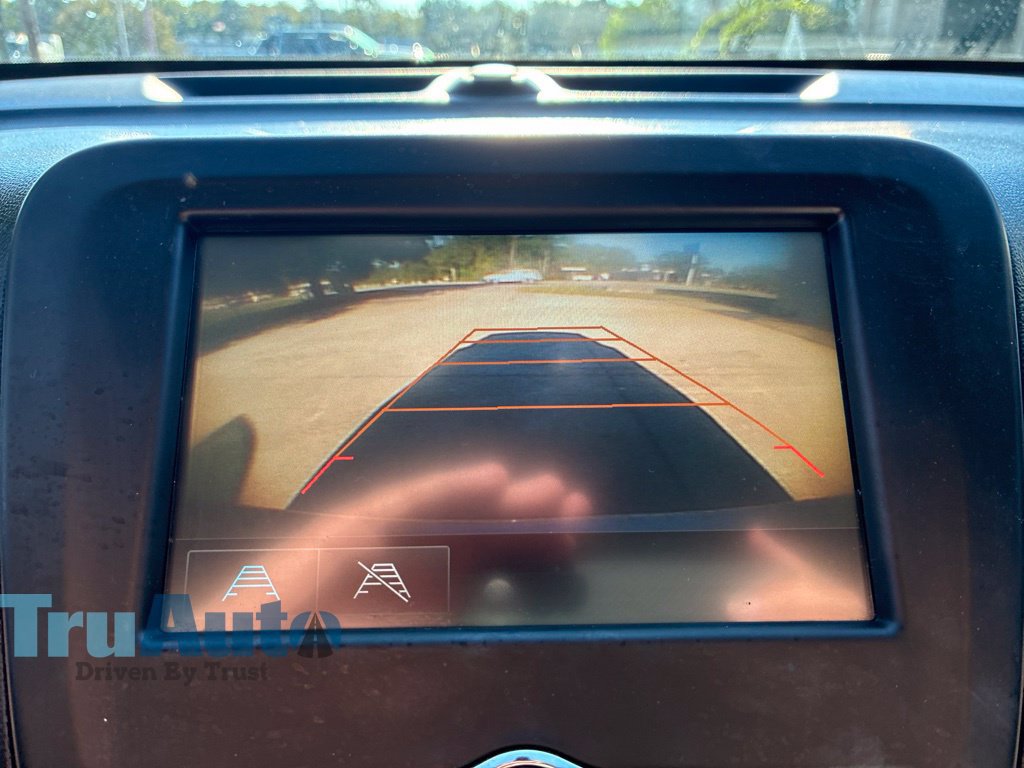 Used 2018 Chevrolet Equinox LT FWD image 34