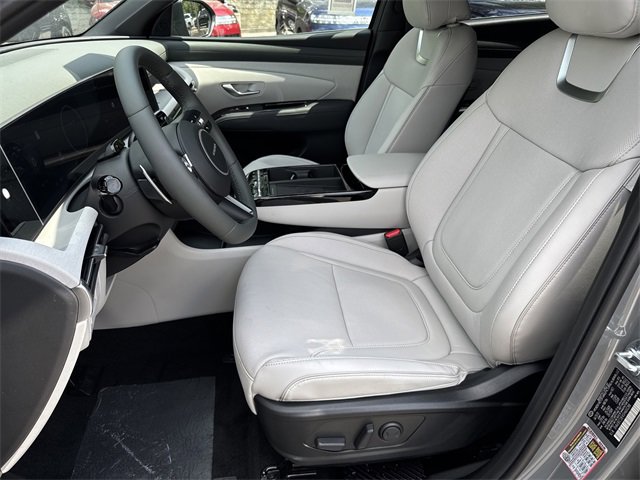 New 2025 Hyundai Tucson Limited image 9