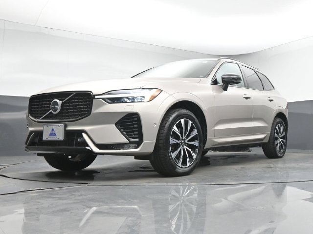Used 2024 Volvo XC60 B5 Plus w/ Climate Package AWD/4WD image 38
