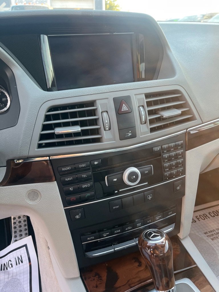 Used 2011 Mercedes-Benz E 550 Coupe image 12