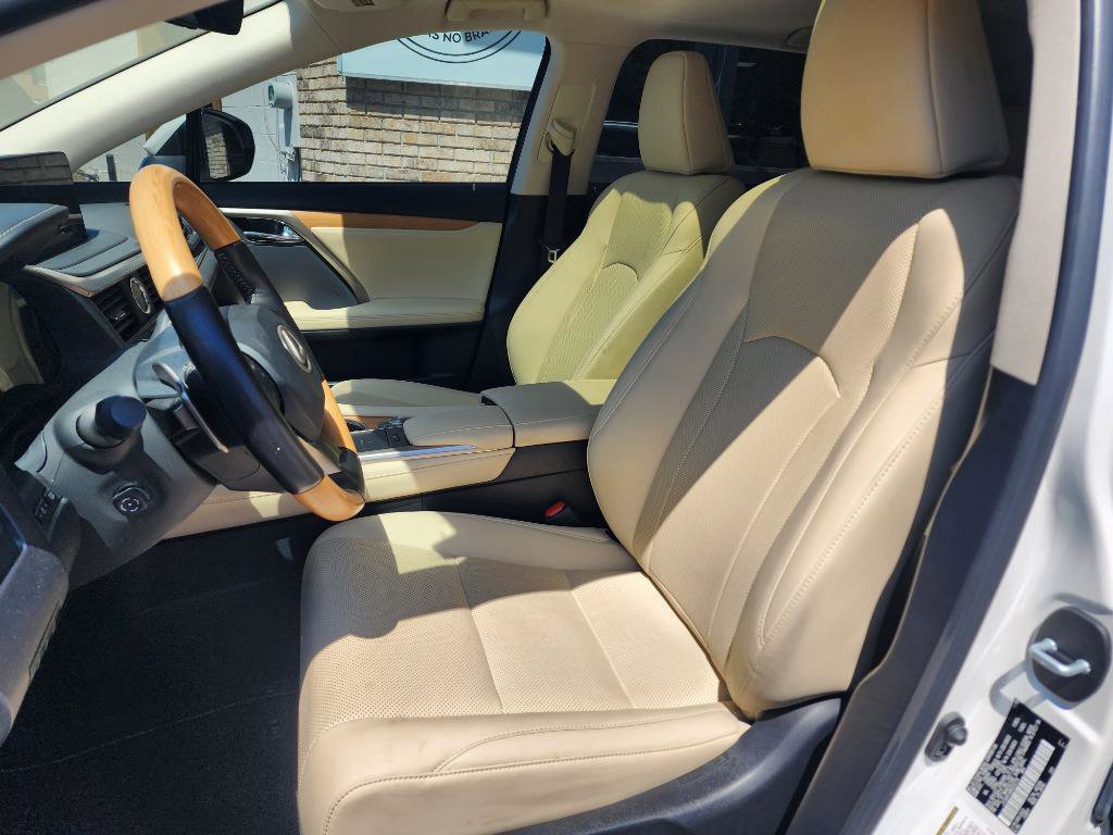 Used 2021 Lexus RX 350L Premium w/ Premium Package image 19