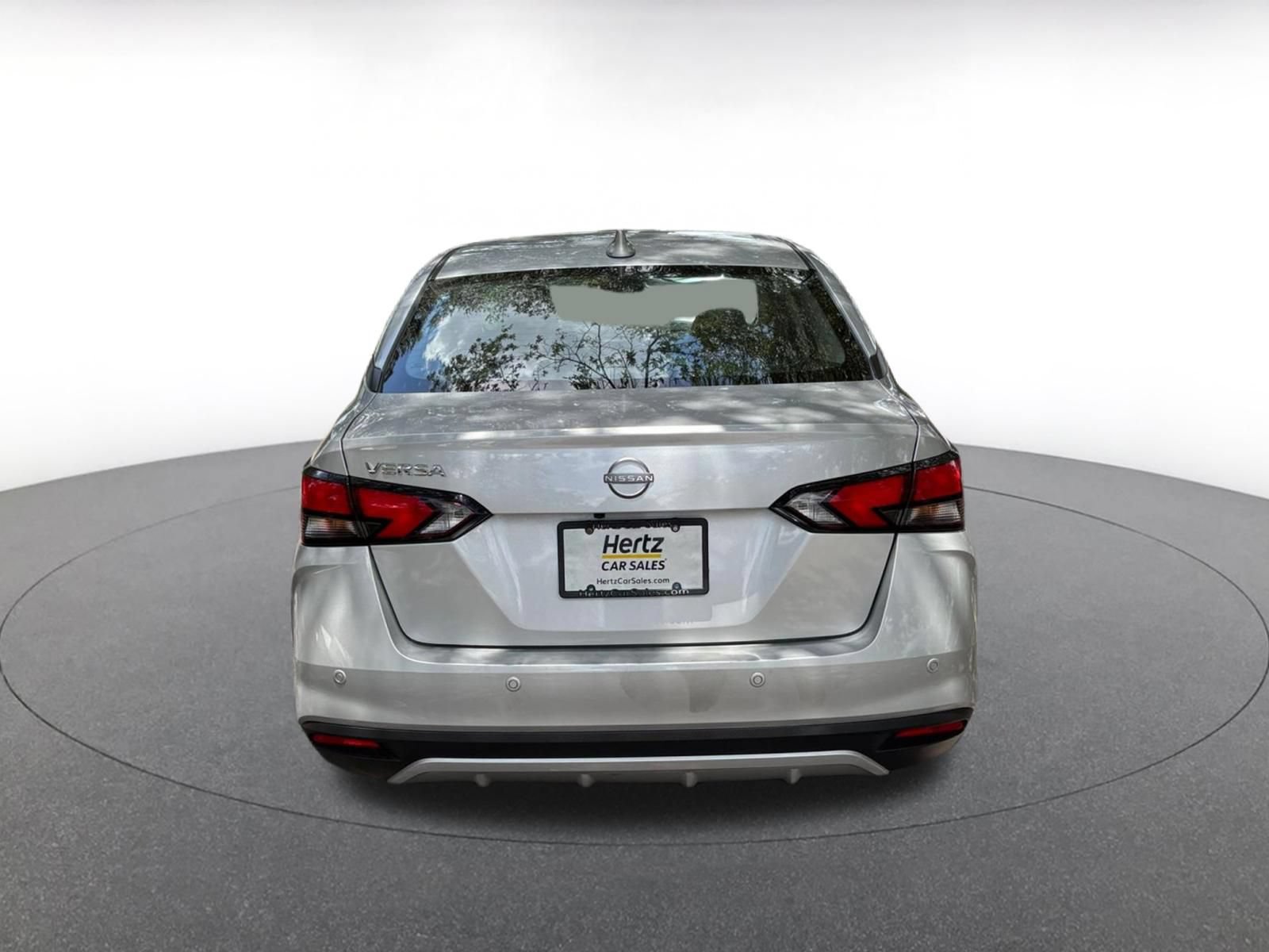 Used 2025 Nissan Versa SV FWD image 6