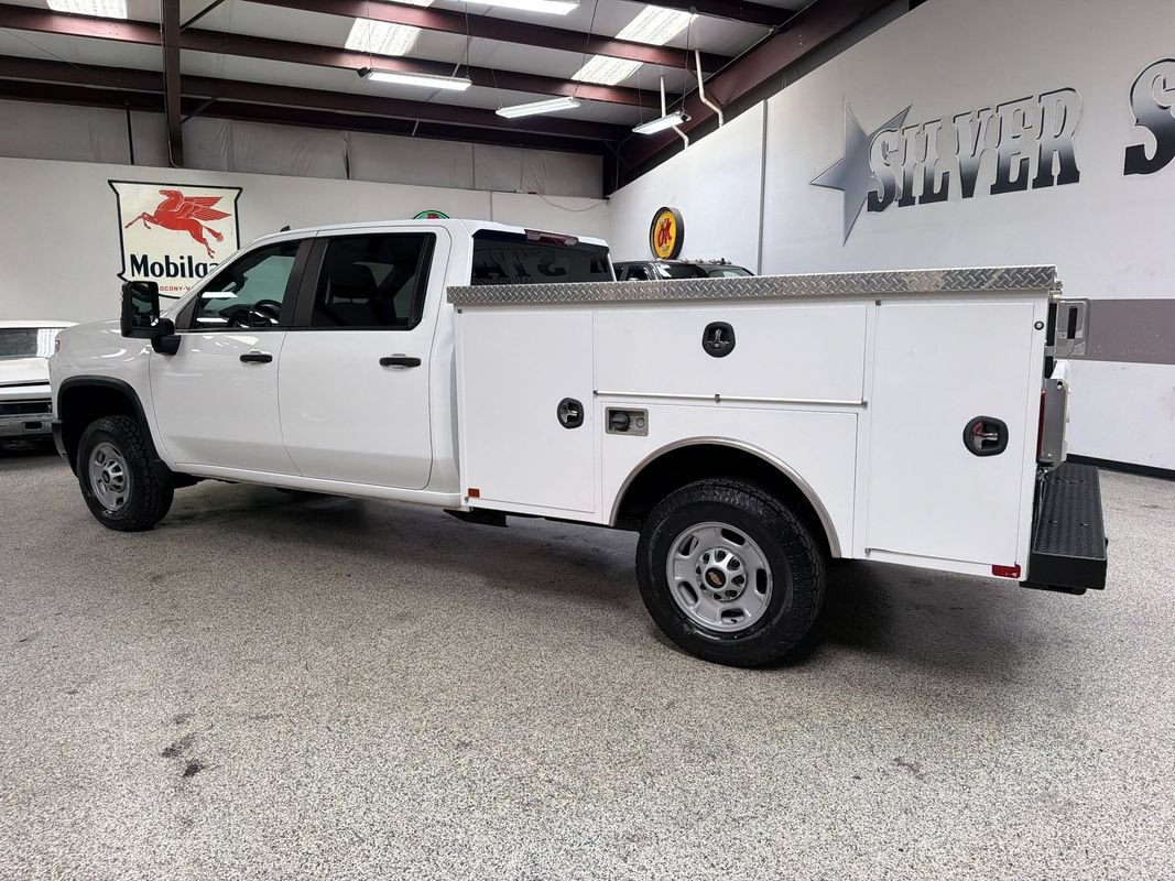 Used 2023 Chevrolet Silverado 2500 W/T w/ WT Convenience Package AWD/4WD image 4